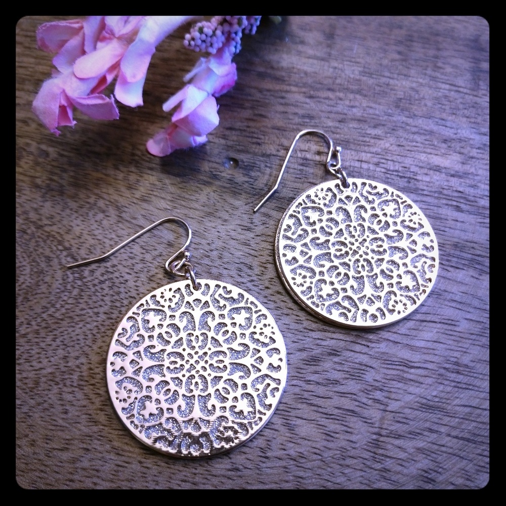 Dangle Gold & Silver Earrings